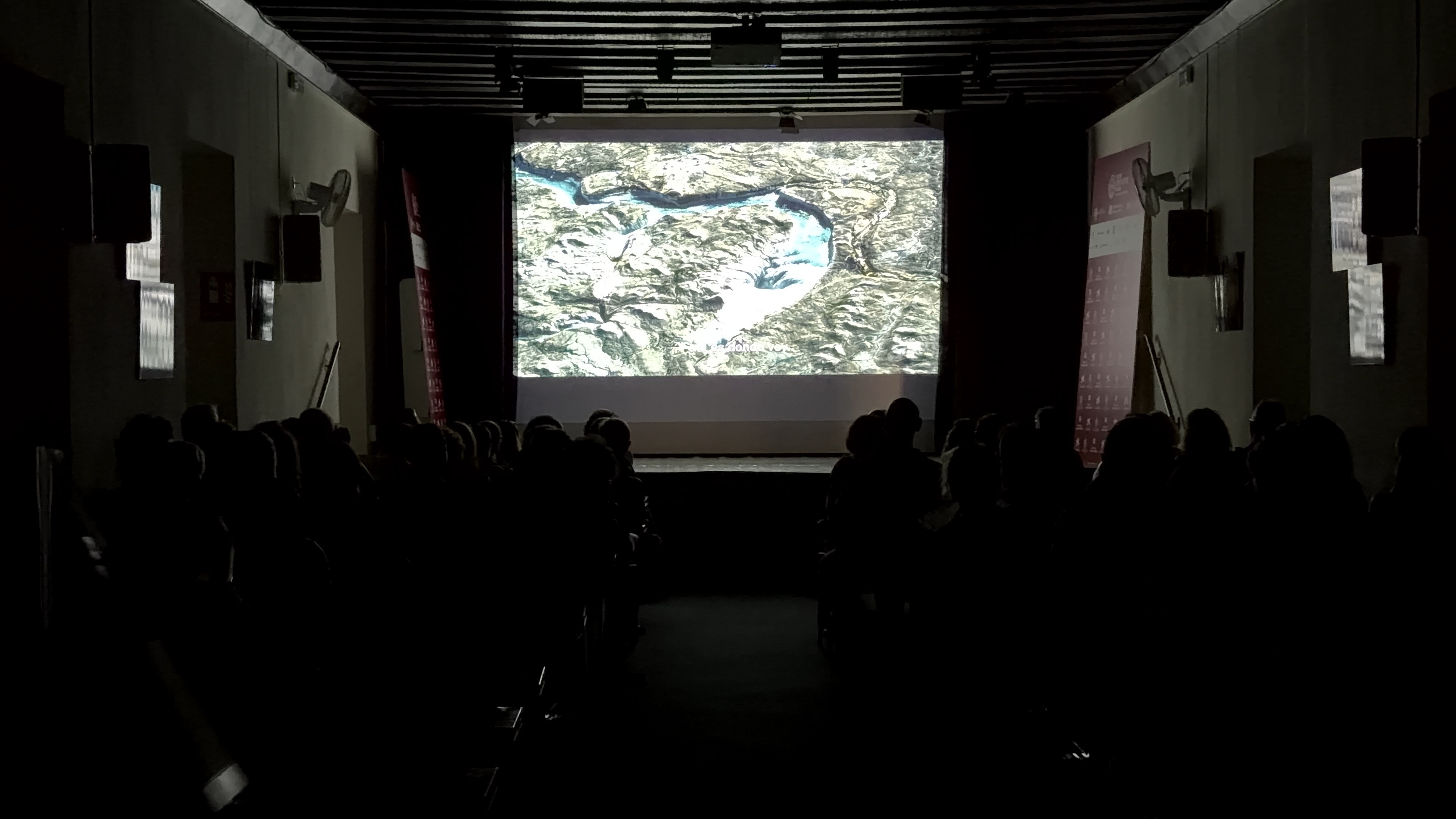 Proyección del documental: Expedición al hielo, de Lars Henrik Ostenfeld
