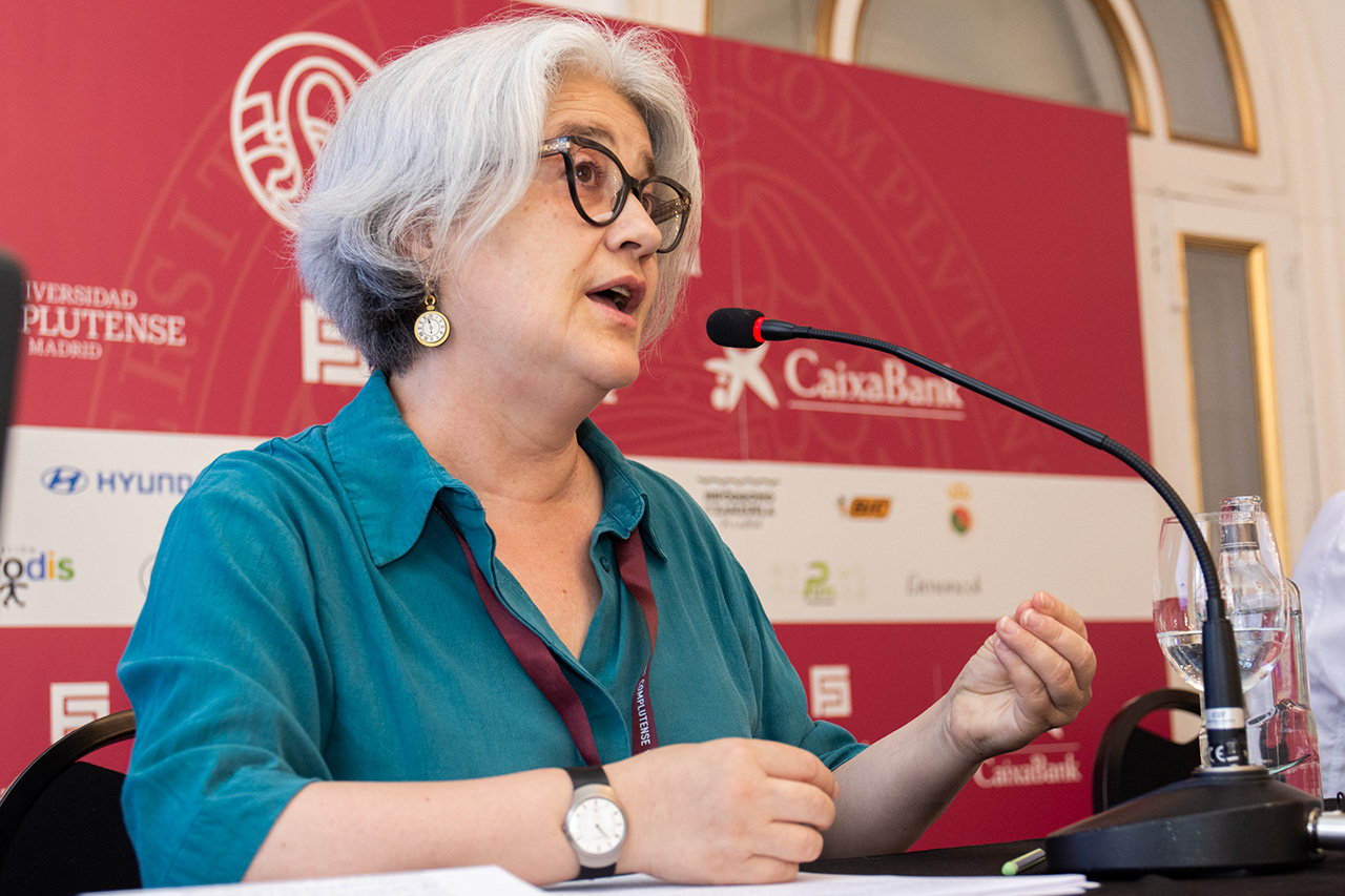 La escritora Rosa Ribas analiza el difícil equilibrio en el que se mueve el escritor de serie negra - 4