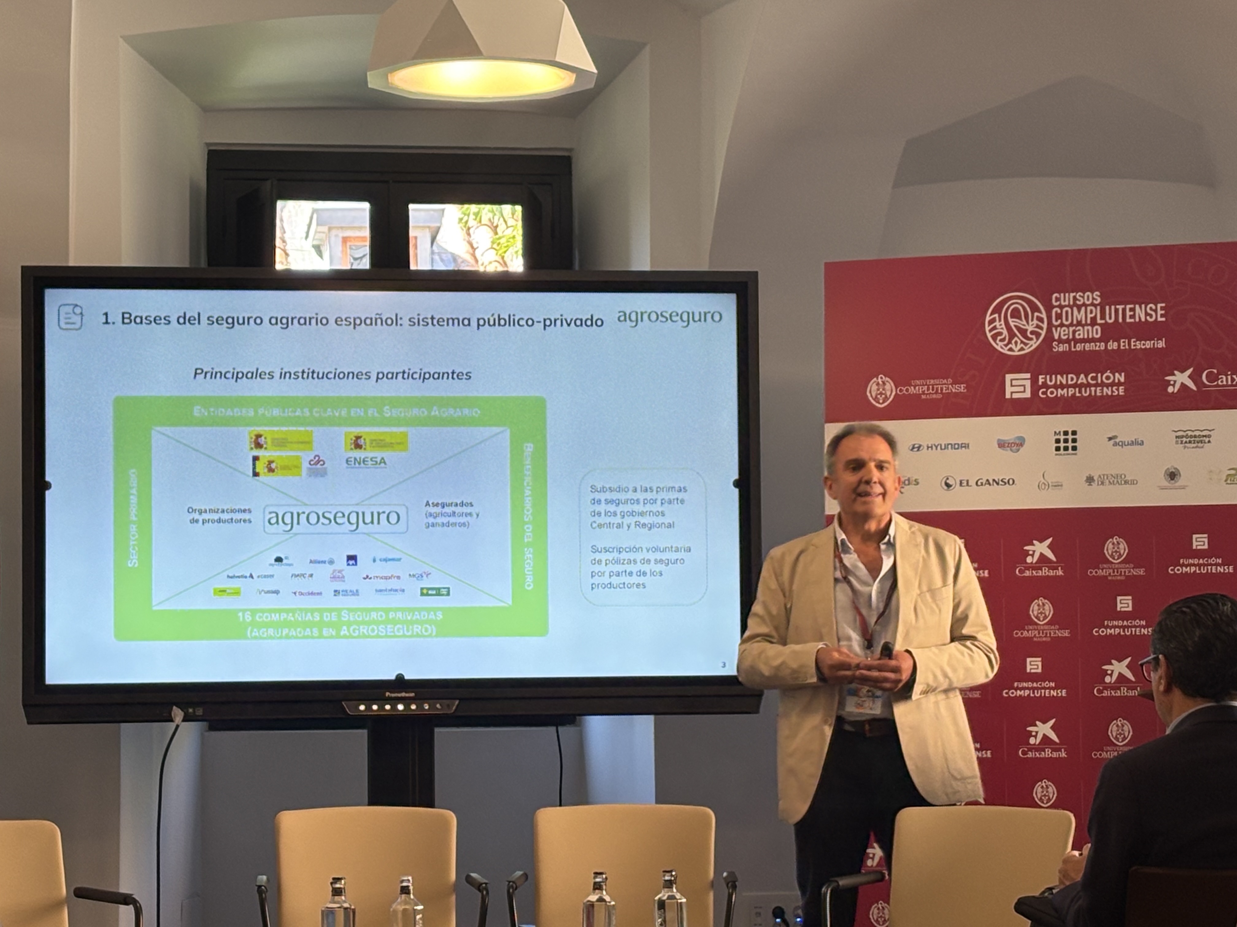 Eva María Valero destaca la adaptación tecnológica y la transparencia como claves para afrontar los retos del sector asegurador español