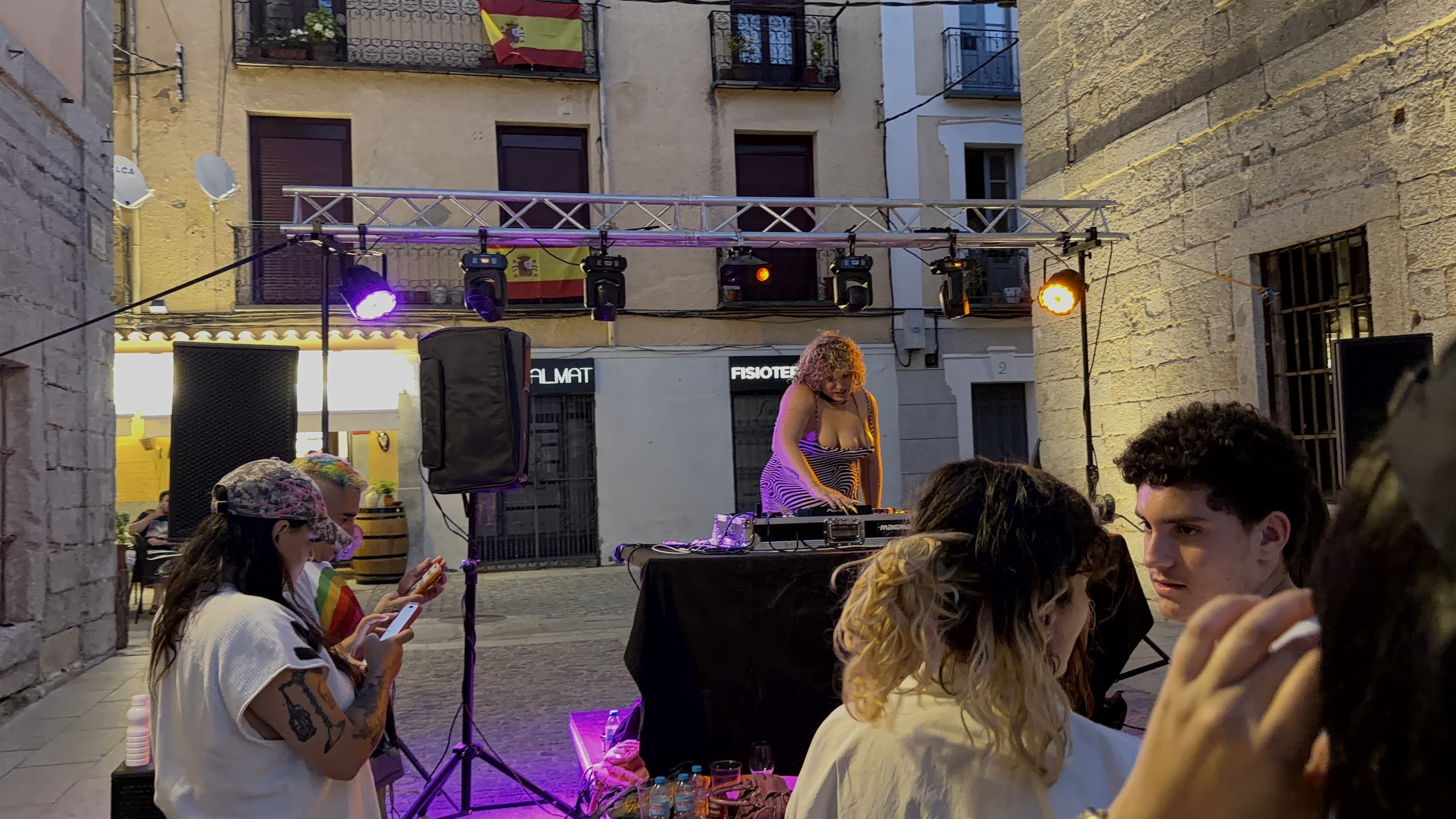 Festival Prismátika: música electrónica y pizza para completar la “Semana Okuda”